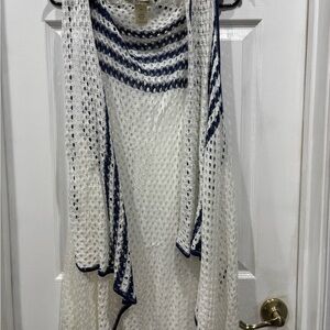 Tantrums Open Knit Cardigan in White and Navy